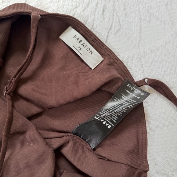 Aritzia Babaton Contour Cami Tank - Picture 4 of 5